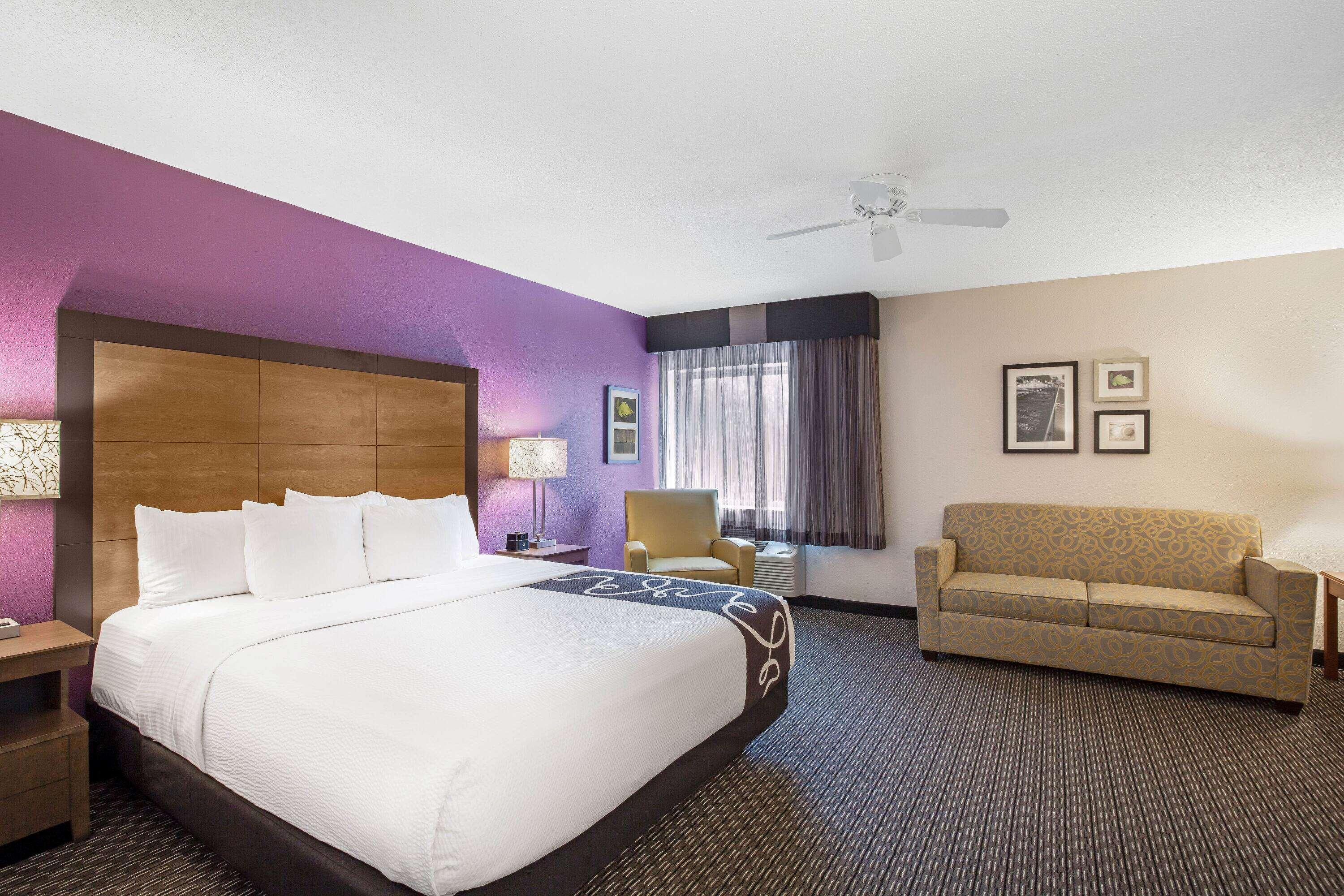 Отель La Quinta By Wyndham Hartford Bradley Airport Виндзор Локс Экстерьер фото
